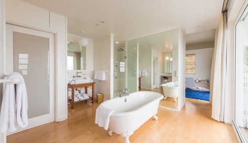 Suite (Bay View)