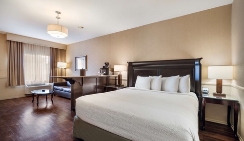 Suite, 1 cama de matrimonio grande, fumadores (with Sofabed)
