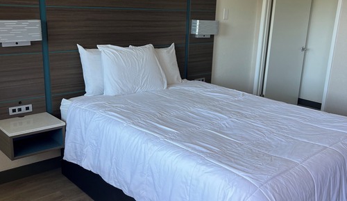 Habitación estándar, 1 cama de matrimonio, no fumadores, vistas a la montaña