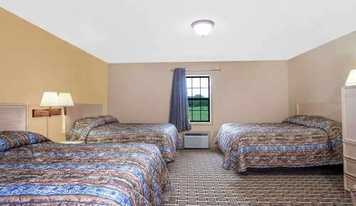 Habitación (3 Double Beds)
