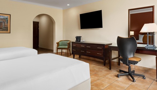 Habitación ejecutiva, 2 camas dobles, balcón