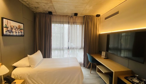 Habitación estándar con 1 cama doble o 2 individuales