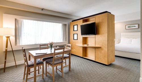 Estudio, 1 cama de matrimonio grande, cocina básica