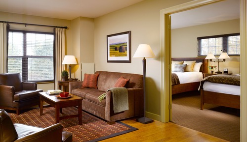 Two-Bedroom, Two-Bath Suite (ground-level) - 1 King 2 Double Beds
