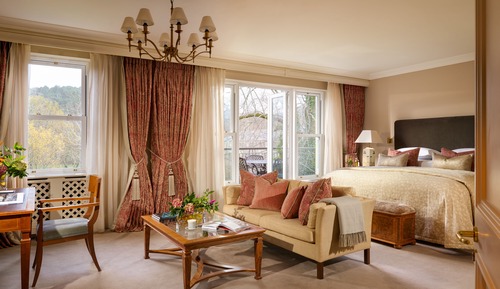 Suite (Master, Falls)