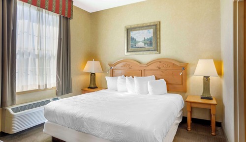 Suite, varias camas, no fumadores, bañera de hidromasaje (Living Room)