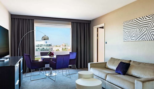 Suite, 1 cama de matrimonio grande (Pilsudski Square View)