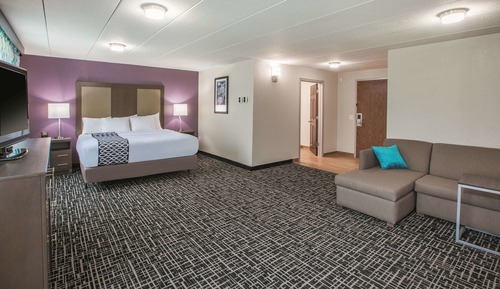 Suite Deluxe, 1 cama de matrimonio grande, no fumadores (Mobility Accessible)