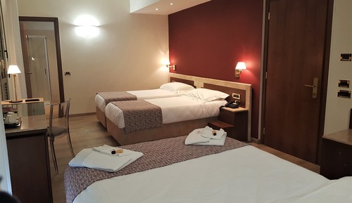 Habitación cuádruple Deluxe
