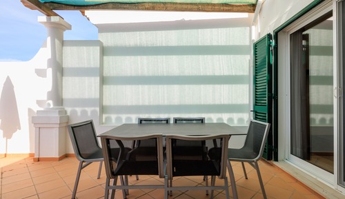 Casa adosada superior, 3 habitaciones, piscina privada