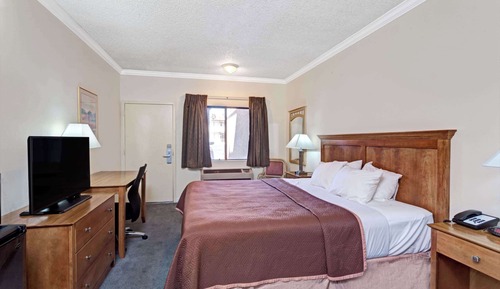 Suite, 1 cama de matrimonio grande, bañera de hidromasaje