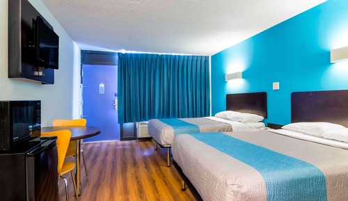 Habitación estándar, 2 camas de matrimonio, no fumadores, frigorífico y microondas