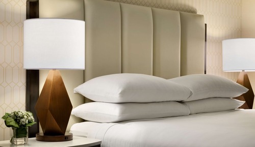 Habitación, 1 cama de matrimonio grande (Mobility & Hearing, Roll-in Shower)