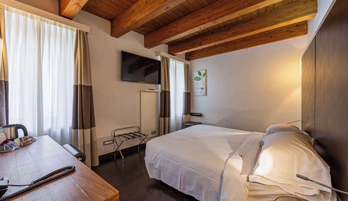 Habitación superior, 1 cama de matrimonio grande