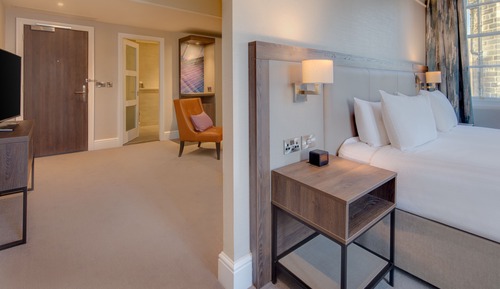Suite junior, 1 cama de matrimonio grande (Lounge Access)
