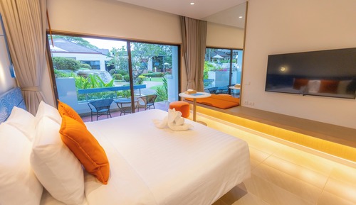 Habitación Premier, 1 cama de matrimonio grande, vistas a la piscina
