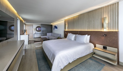 Suite ejecutiva, 1 cama de matrimonio grande, vistas al mar (Shores VIP Corner Suite)