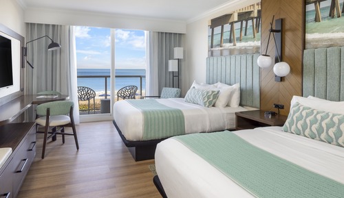 Habitación, 2 camas de matrimonio, balcón, vistas al mar