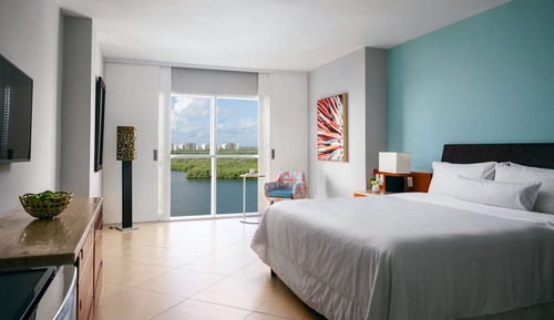 Habitación, 1 cama de matrimonio grande, vistas a la laguna