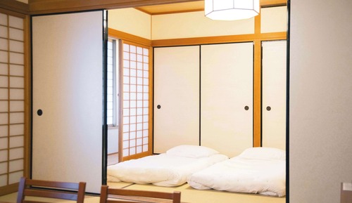 Suite (Japanese Style)