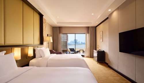 Club Grand Room Two Queen