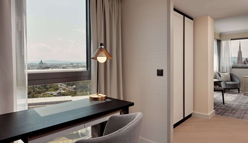 Suite, 1 cama de matrimonio grande (Grand Park, Lounge Access)