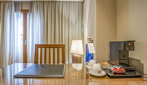 Habitación Deluxe con 1 cama doble o 2 individuales