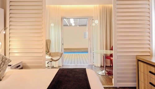 Habitación doble, 1 cama de matrimonio grande, vistas a la piscina