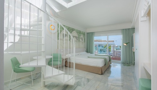 Habitación doble (Side Sea View Penthouse Jacuzzi)