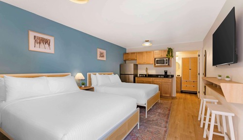Habitación estándar, 2 camas de matrimonio, no fumadores, frigorífico y microondas (Pet Friendly)