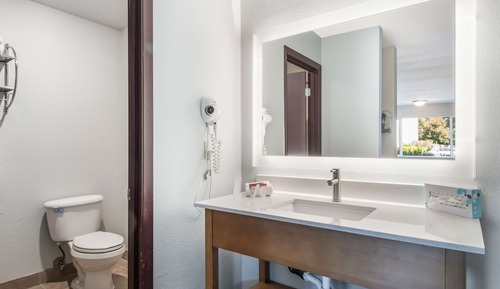 Habitación estándar, 2 camas de matrimonio, accesible para personas con discapacidad (Accessible)