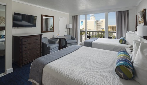 Tropical View with Balcony 2 Queen Beds