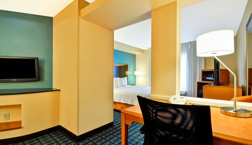 Suite, 1 habitación (Mobility/Hearing Access, Roll-In Shwr)