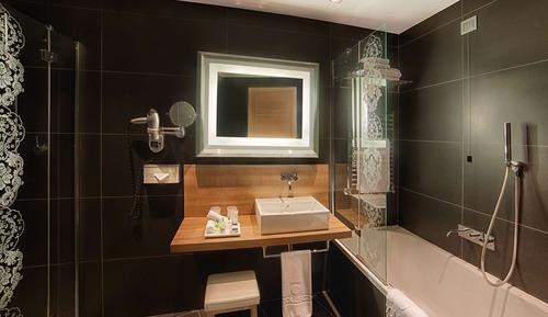 Suite junior (Extra Bed 2 adults + 2 children)