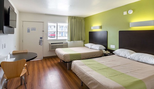 Habitación estándar, 2 camas dobles, fumadores