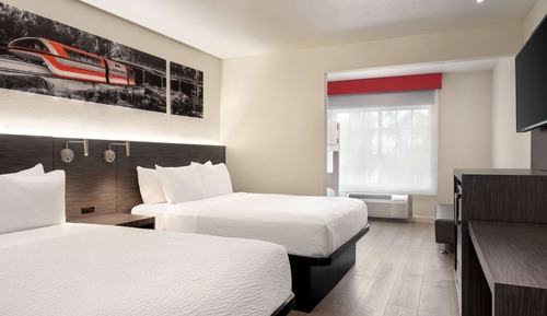 Habitación, no fumadores (2 Queen Beds & 1 Bunk Bed)