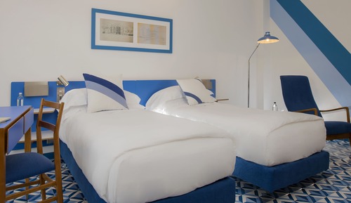 Habitación clásica con 1 cama doble o 2 individuales, vistas al parque