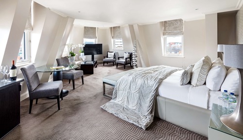 Suite, en esquina