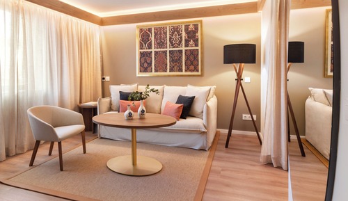 The Level, Suite junior