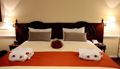 Junior Suite, Experiencia Geneve