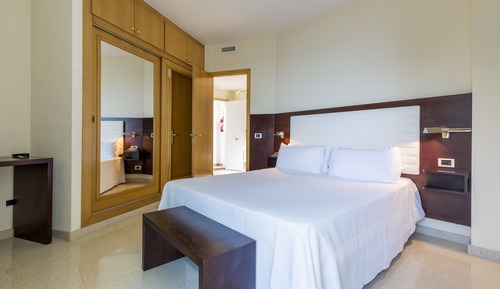 Suite familiar, balcón, vistas al jardín