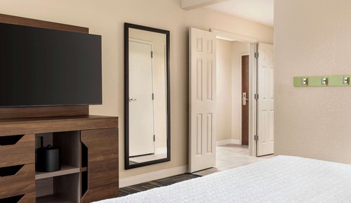 Habitación, 1 cama de matrimonio grande, accesible para personas con discapacidad, no fumadores
