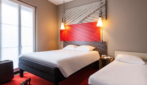 Habitación estándar doble, 1 cama doble con sofá cama