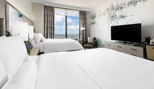 Habitación Deluxe, 2 camas de matrimonio, vistas al río