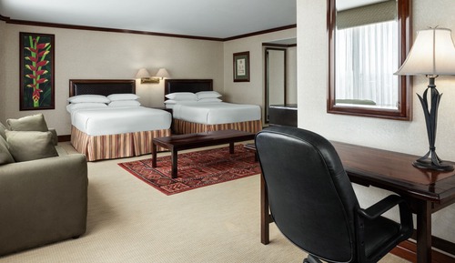 Suite junior, 2 camas dobles, no fumadores, vistas a la ciudad