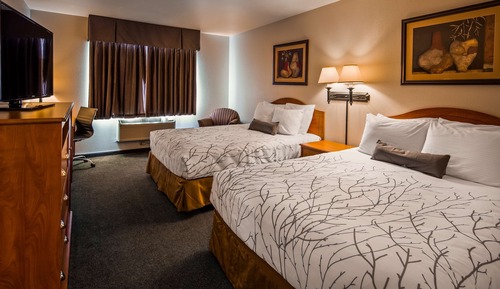 Habitación estándar, 2 camas de matrimonio, no fumadores, frigorífico y microondas (Pet Friendly)