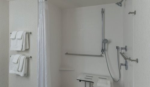 Habitación estándar, 1 cama de matrimonio grande, ducha adaptada (Accessible, Pet Friendly)