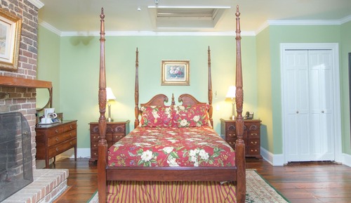 Room, 1 Queen Bed (206), Stairs Required