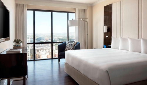 Suite Club, 1 cama de matrimonio grande con sofá cama