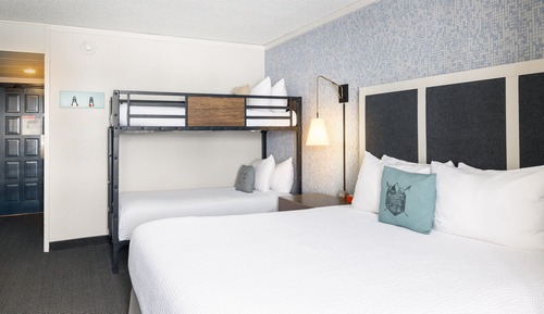 Habitación Deluxe, varias camas